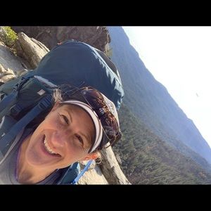 Meet your Posher, Danae